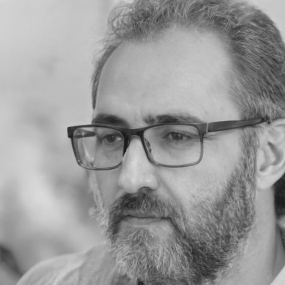 Porträtfoto von Henning Korbmacher